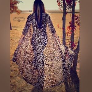 Leopard Duster